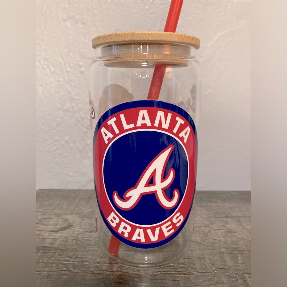 Atlanta Braves Logo Handcrafted Glass Tumbler - Picture 3 of 6